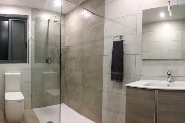 Xlendi Heights Apartment - Bathroom