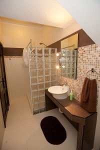 Tilmun Farmhouse Gozo ensuite