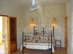 Il-Kalkara Farmhouse Gozo master bedroom
