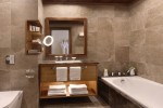 Junior Suite bathroom